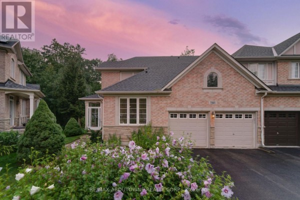 2196 Emily Circle, Oakville, ON, photo 3