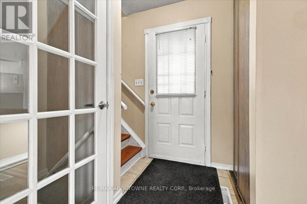 Bedroom - 2197 Pembroke Court, Burlington, ON L7P3X8 Photo 5