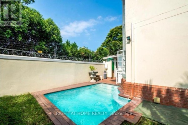 21a Gumtree Crescent, South Africa, ON  Photo 4