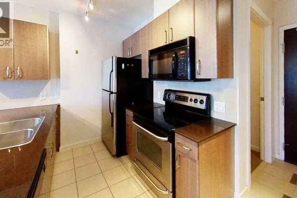 21xx 610 Granville Street, Vancouver, BC V6C3T3 Photo 3
