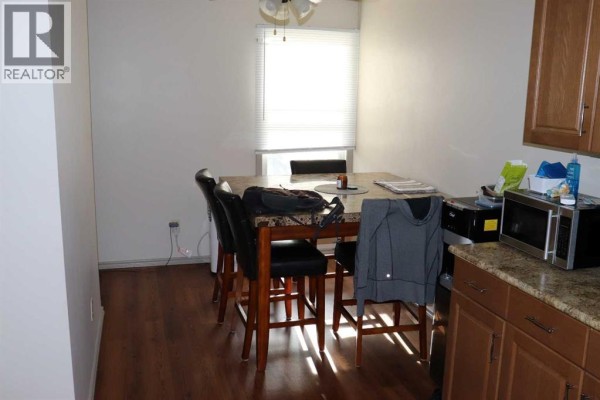 Living room - 22, 5437 10 Avenue, Edson, AB T7E1K2 Photo 4