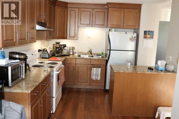 4pc Bathroom - 22, 5437 10 Avenue, Edson, AB T7E1K2 Photo 5