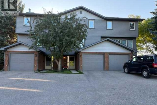 Bedroom - 22, 64 Woodacres Crescent Sw, Calgary, AB T2W4V6 Photo 4