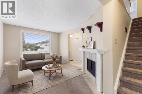 Kitchen - 22, 740 Bracewood Drive Sw, Calgary, AB T2W3N3 Photo 3