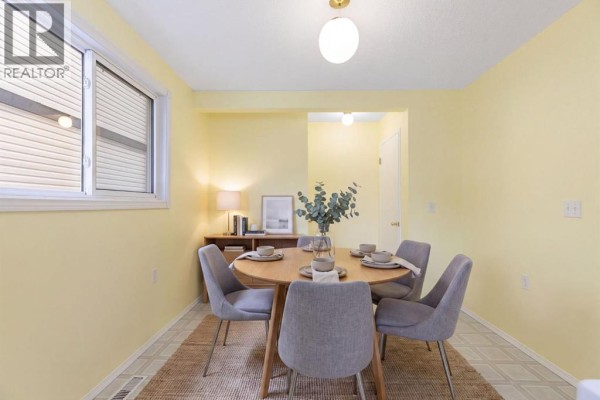 4pc Bathroom - 22, 740 Bracewood Drive Sw, Calgary, AB T2W3N3 Photo 5