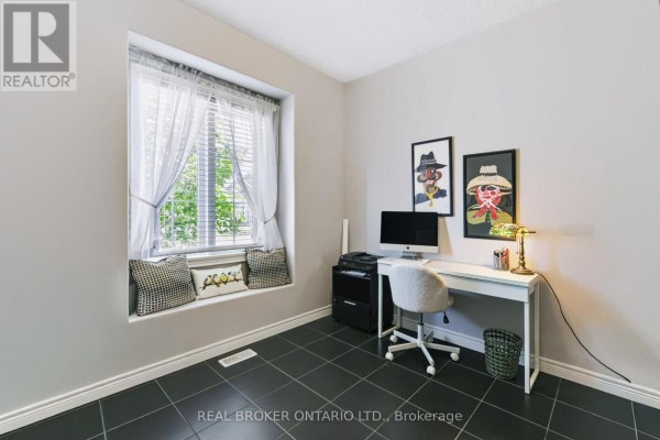 22 - 244 Dundas Street W, Brant, ON N3L0B4 Photo 5