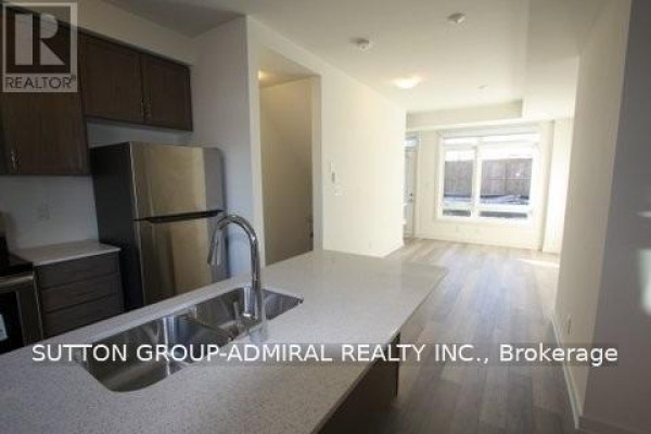 22 - 370 Red Maple Road, Richmond Hill, ON L4C5T4 Photo 5