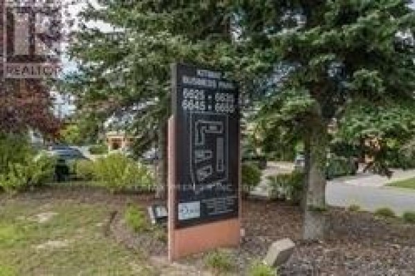 22 - 6645 Kitimat Road, Mississauga