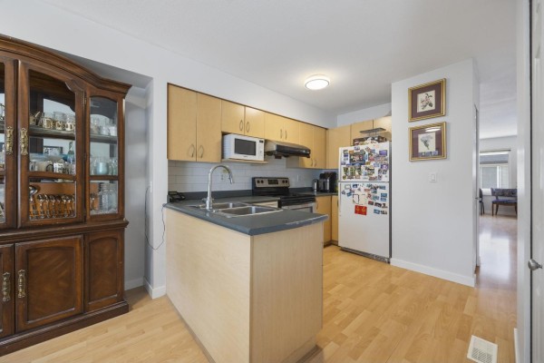 22 15355 26 Avenue, Surrey, BC V4P1C4 Photo 2