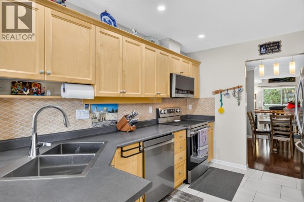 22 22740 116 Avenue, Maple Ridge, BC V2X2X7 Photo 5