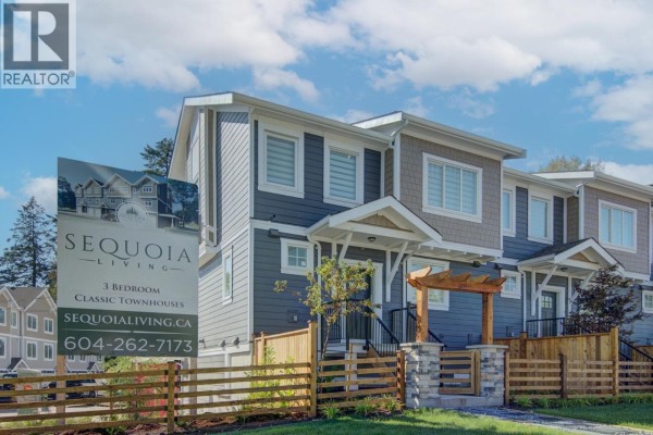 22 23108 Lougheed Highway, Maple Ridge, BC V2X2W3 Photo 2