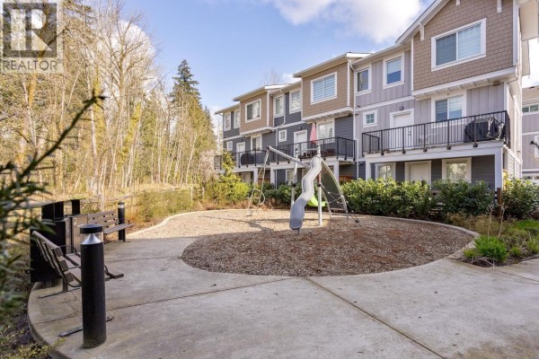 22 23108 Lougheed Highway, Maple Ridge, BC V2X2W3 Photo 5