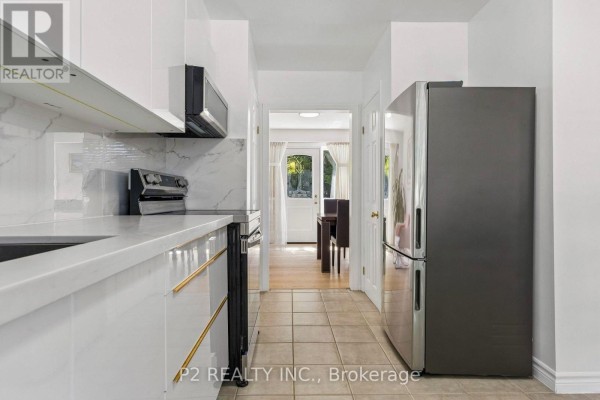 22-25 Gosford Blvd. Boulevard N, Toronto, ON, photo 3