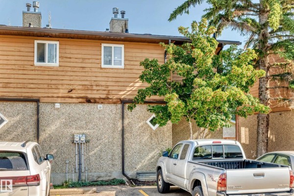 Primary Bedroom - #22 3812 20 Av Nw, Edmonton, AB T6L4B2 Photo 3