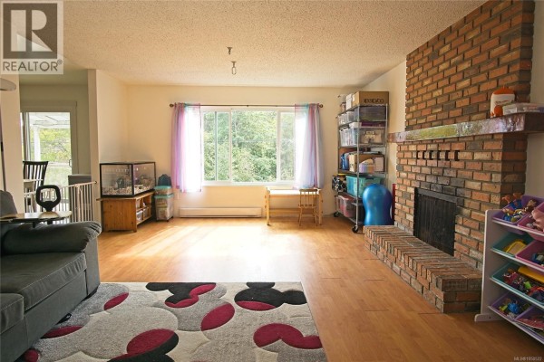 Family room - 22 577 Sixth St, Nanaimo, BC V9R5W6 Photo 5