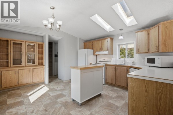 Laundry room - 22 803 Hodgson Road, Williams Lake, BC V2G3R2 Photo 3