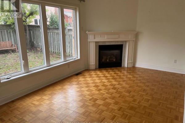 Family room - 22 Amparo Drive, Vaughan, ON L4H2L3 Photo 3