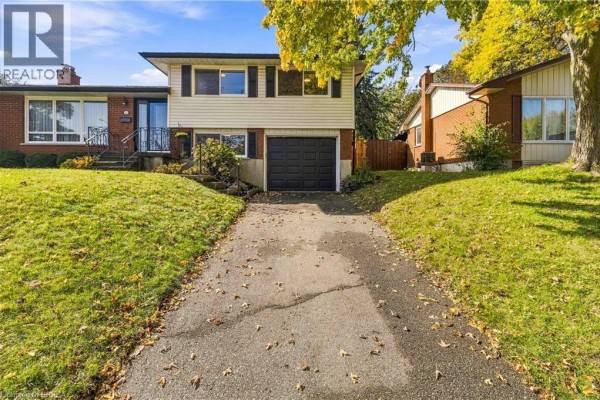 22 Applewood Crescent, Guelph