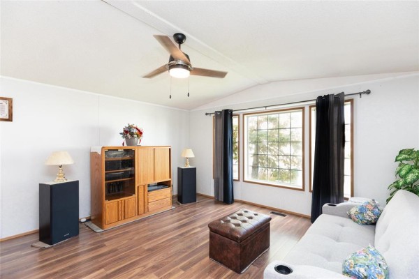 Bedroom - 22 Aspen Estates Road, Steinbach, MB R5G0L9 Photo 5