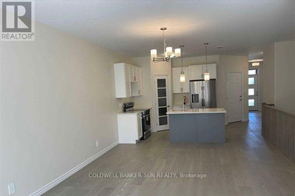 Kitchen - 22 Athabaska Drive, Belleville, ON K8N0T2 Photo 3