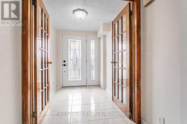 22 Bamford Crescent, Toronto, ON M3N1T8 Photo 5