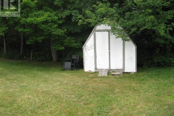 22 Barss Street, Liverpool, NS, photo 3