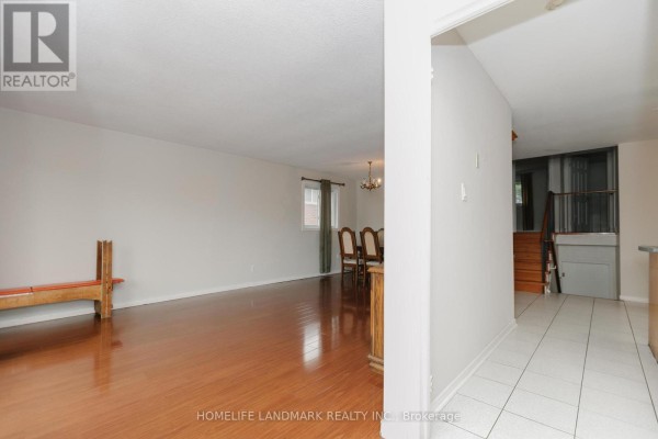 Dining room - 22 Blenheim Drive, Brampton, ON L6Z1H9 Photo 2