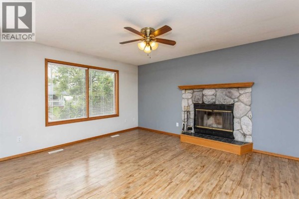 Bedroom - 22 Bruns Crescent, Lacombe, AB T4L1P1 Photo 4