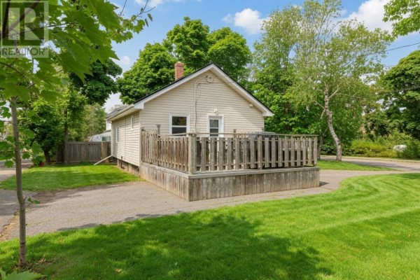 Bath (# pieces 1-6) - 22 Colonel Gray Drive, Charlottetown, PE C1A2S5 Photo 2