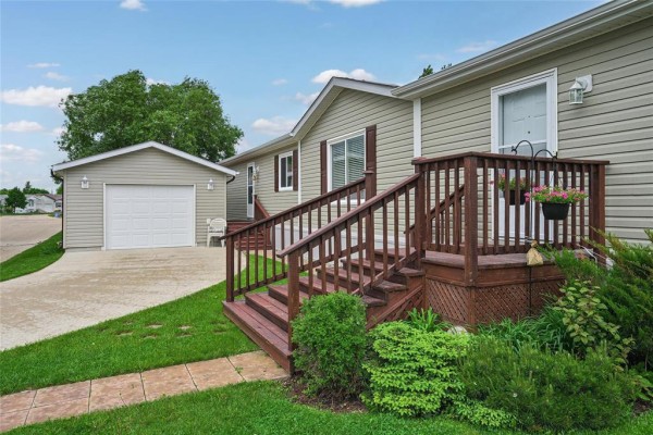 22 Country Club Drive, Sanford, MB, photo 2