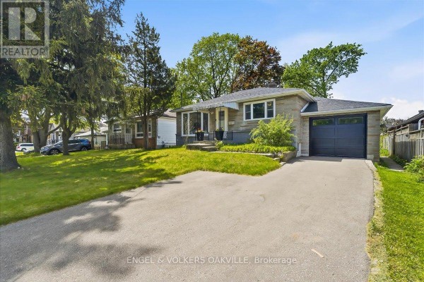 Kitchen - 22 Falaise Road, Toronto, ON M1E3B5 Photo 2