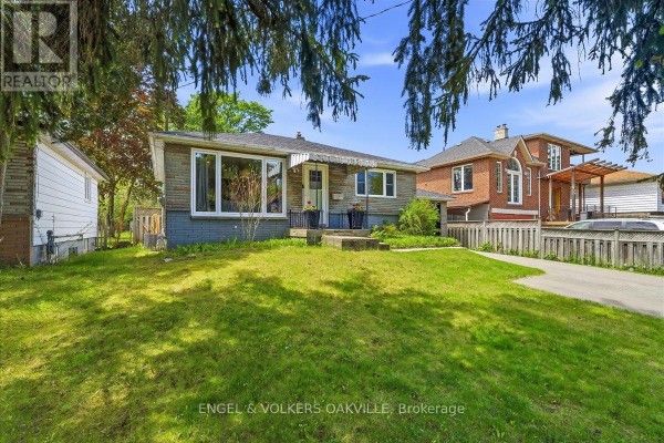 Bedroom - 22 Falaise Road, Toronto, ON M1E3B5 Photo 3