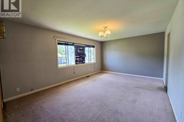 Bedroom 2 - 22 Gannet Crescent, Kitimat, BC V8C1P3 Photo 3