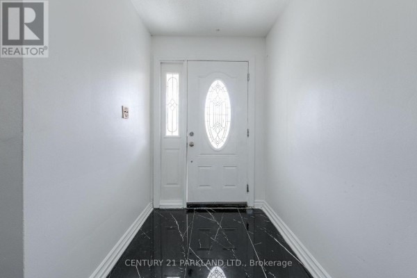 Primary Bedroom - 22 Gatesview Avenue, Toronto, ON M1J3G5 Photo 4