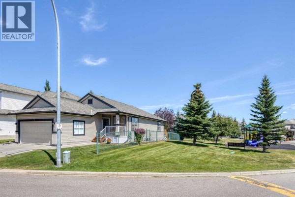 4pc Bathroom - 22 Glensummit Close, Cochrane, AB T4C2J9 Photo 2