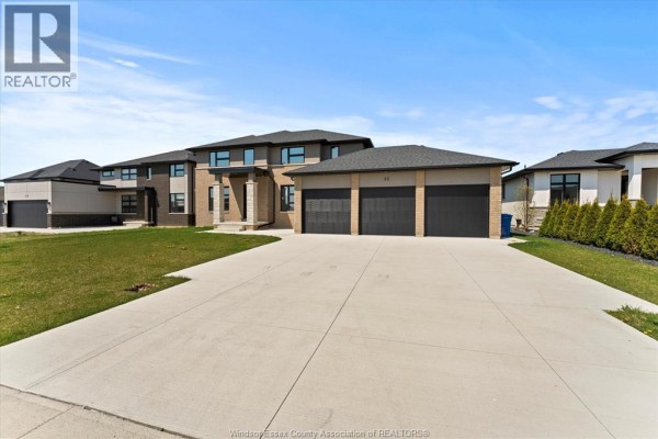 5pc Ensuite bath - 22 Gregory Avenue, Kingsville, ON N9Y0C8 Photo 3