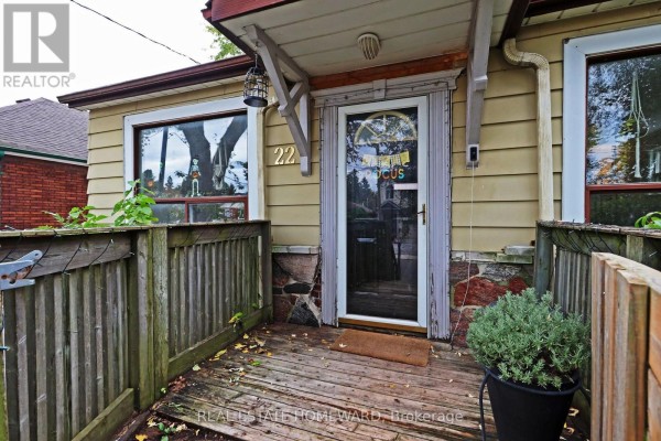 Kitchen - 22 Haddon Avenue, Toronto, ON M1N2K8 Photo 3