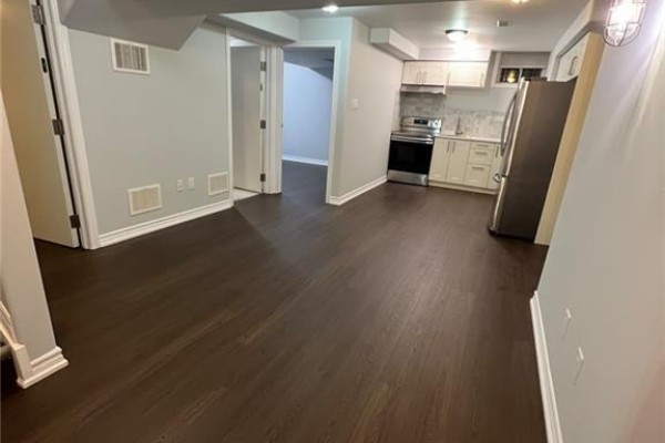 22 Hasker Road Unit# Bsmt, Brampton, ON L7A0Y5 Photo 3