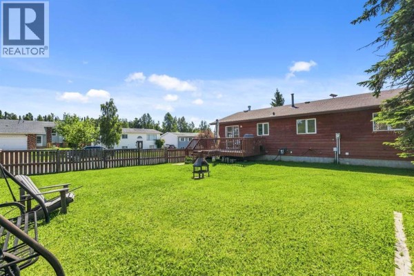 4pc Bathroom - 22 Hillside Avenue, Swan Hills, AB T0G2C0 Photo 4
