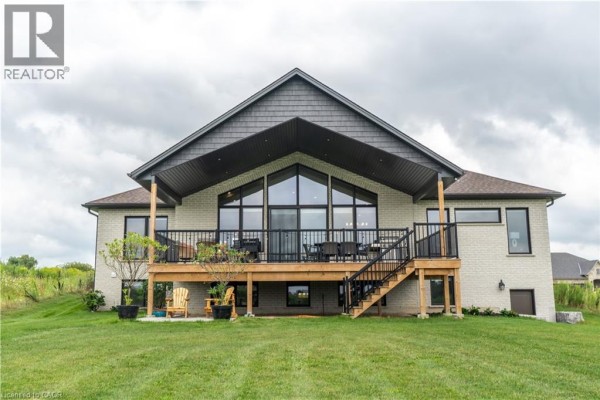 22 Hudson Drive, Brantford, ON, photo 3