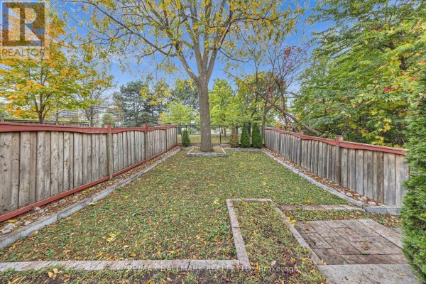22 Jeremiah Lane, Toronto, ON M1J0A4 Photo 5