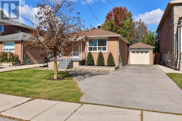 22 Katherine Road, Toronto