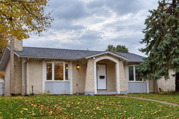 22 Lakedale Place, Winnipeg