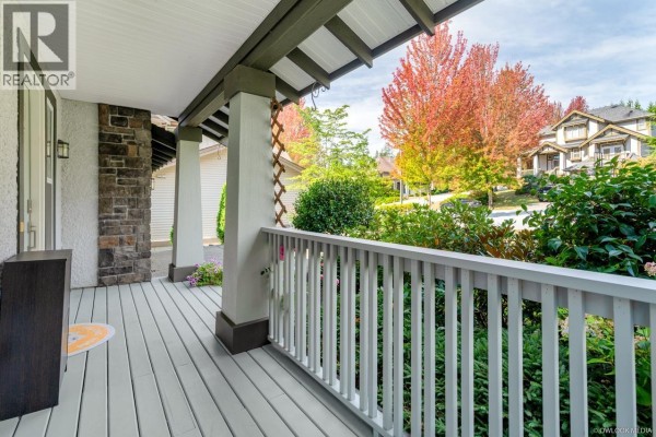 22 Maple Court, Port Moody, BC, photo 2