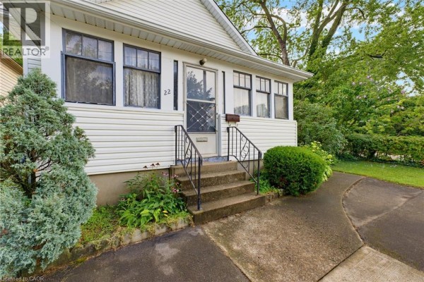 Bedroom - 22 Mildred Avenue, St  Catharines, ON L2R6J1 Photo 5
