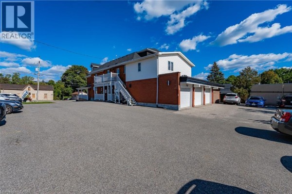 22 Mill Street S, Hamilton, ON, photo 3