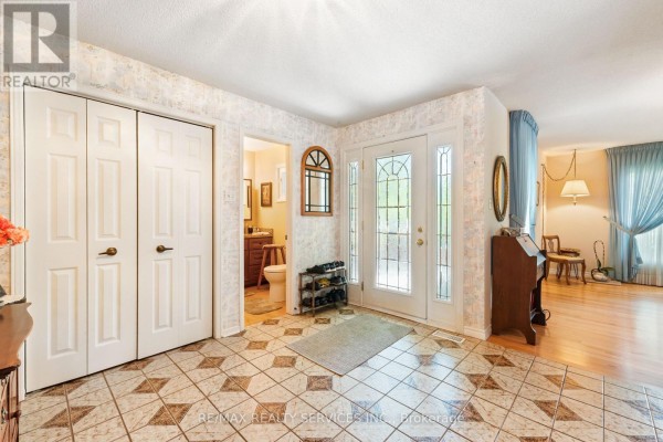 22 Oldham Crescent, Brampton, ON L6Z1W3 Photo 5