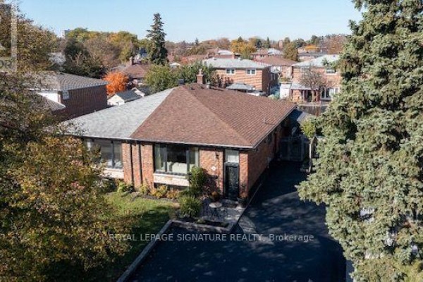 Kitchen - 22 Painswick Crescent, Toronto, ON M2J3M6 Photo 3