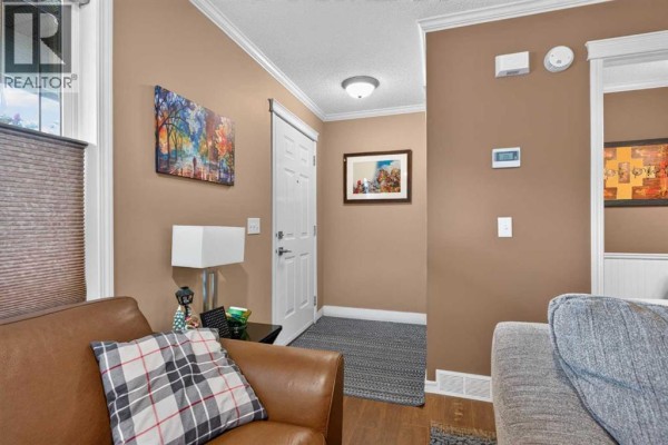 2pc Bathroom - 22 Panatella Park Nw, Calgary, AB T3K6K4 Photo 4