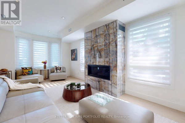 22 Pitt Avenue, Toronto, ON, photo 3
